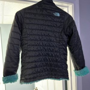 Small youth girls reversible north face jacket in great condition